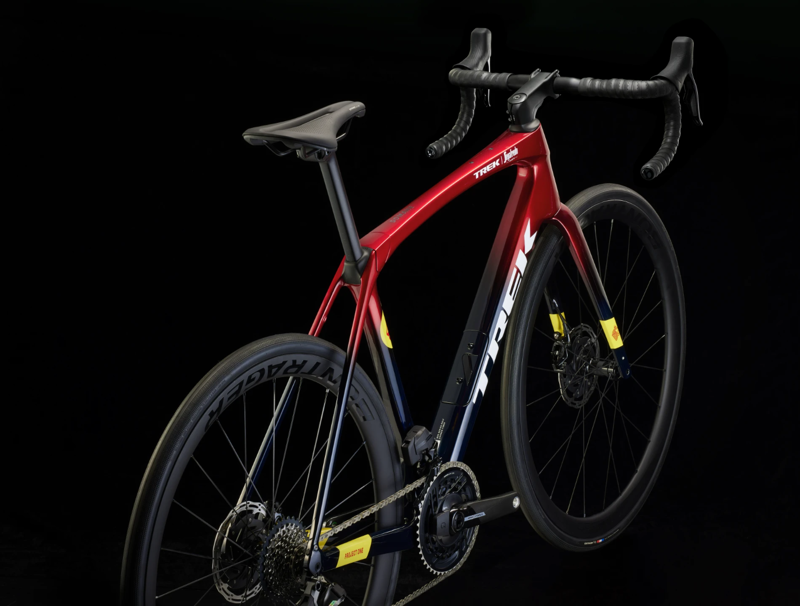Trek Domane SLR 7 AXS Gen 4 Road Bike 2024 in Red Smoke/Blue Smoke-2
